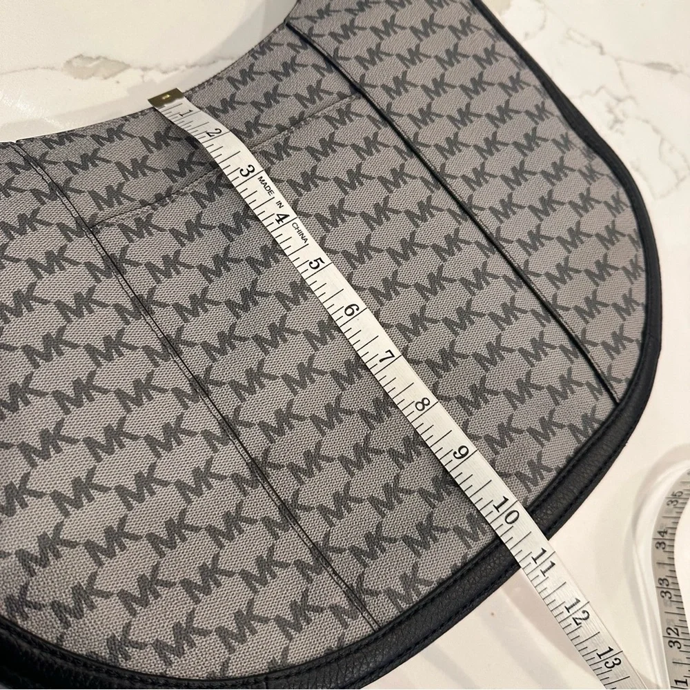 Michael Kors Lydia Large Hobo Bag Purse Signature MK Logo Black Shoulder Bag NEW - Picture 15 of 16